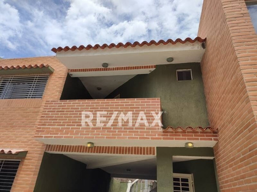 Imagen 8 de 22 de En Venta Town House En Residencia Pozo Esmeralda Mm 555614