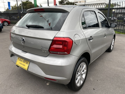 Volkswagen Gol Comfortline Hb Mt 2018--1600cc