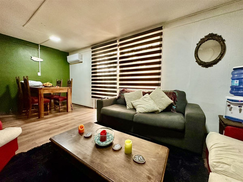 Casa En Venta De 3 Dorm. En La Reina