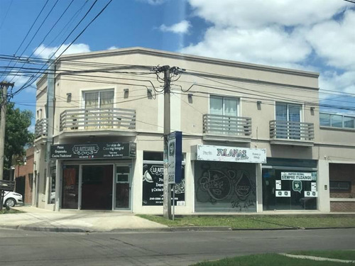 Imagen 2 de 16 de Local En Venta - Zona Ituzaingo - Permuta