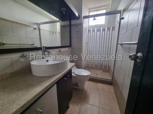 Daniela Linarez Vende Apartamentos En Avenida Hernan Garmendia Via El Ujano Con 93m2 De Construccion 3 Habitaciones 2 Baños En Piso Bajo Vigilancia Las 24 Horas Zona Este Barquisimeto Contáctanos