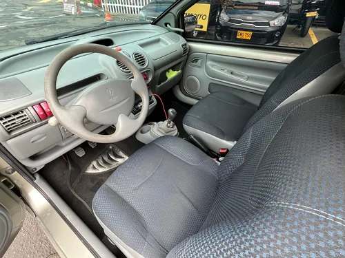 Renault Twingo Access 1.2cc MT AA