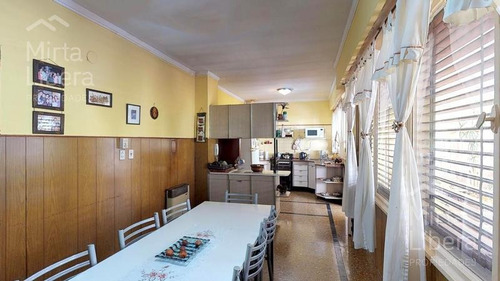 Casa Venta - Calle 24 Entre 66 Y 67 - La Plata