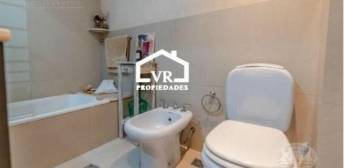 Casa En Venta En De Vicenzo Grande, Del Viso, Pilar