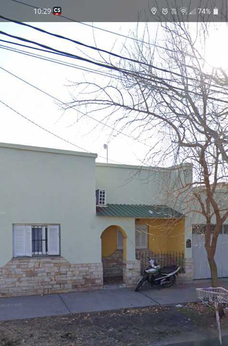 Casa En Venta _ Zona Comercial