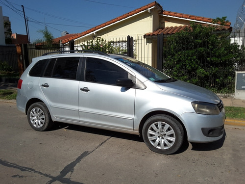 Volkswagen Suran 1.6 Comfortline 101cv 11a 2011