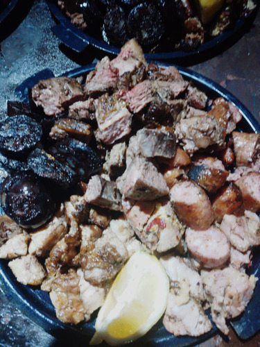 Pizzas A La Parrilla/asados/lunch/chivitos/empanadas