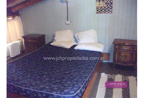 Hostel Céntrico En Villa La Angostura