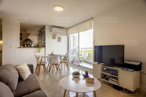 Apartamento 2 Dormitorios Con Vista Al Mar Y Garage - Maldonado