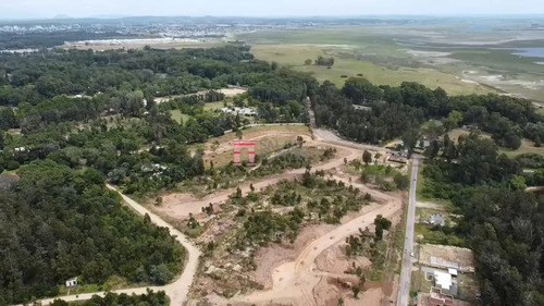 Venta De Terreno En Barrio Privado La Chacra Punta Del Este