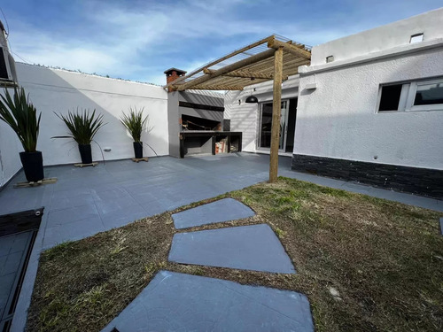 Hermosa,segura,barbacoa,estufa,cochera,jardin