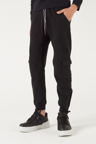Jogger Y- Pacho Negro Tascani