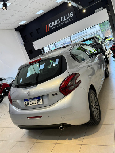 Peugeot 208 1.6 Feline