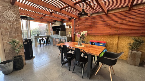 Hacienda El Peñon, Preciosa Casa Roble Condominio