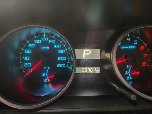 Mitsubishi Pajero TR4 2.0 4X2 16V 140CV FLEX 4P AUTOMÁTICO