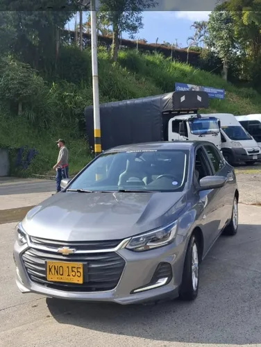 Chevrolet Onix 1.0T Premier Hatch At