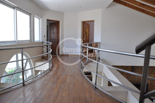 Casa En Venta En El Arrayán, Vista Insuperable Espectacular