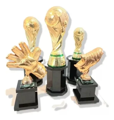 Venta de trofeos de futbol y de otros