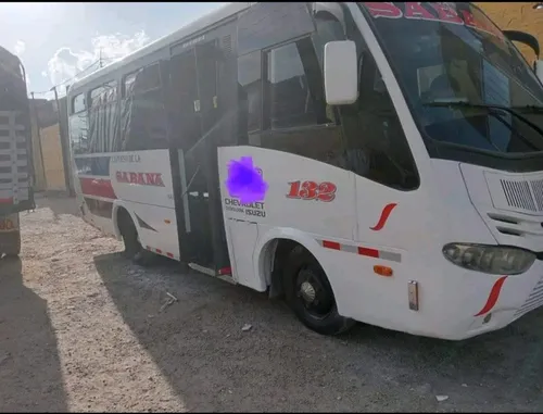 Vendo Microbus Npr Reward Modelo 2015 De 19 Pasajeros