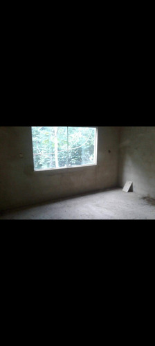 Vendo Casa Em Itacuruça Próximo A Praça Do Sapo Itacuruça.