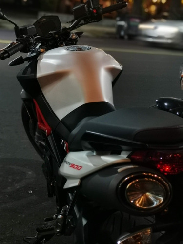 Aprilia Shiver 900