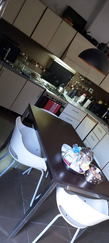 Casa Amplia Con Cocina, Comedor, Patio,, Quincho, Cochera