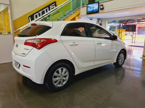 Imagem 3 de 9 de Hyundai Hb20 1.6 Comfort Style 16v Flex 4p Automático