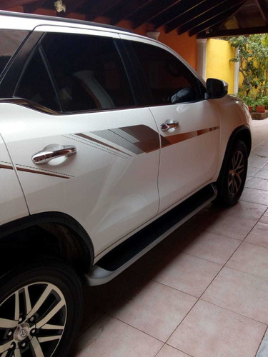 Toyota Sw4 2.8 Srx 177cv 4x4 7as At 2018