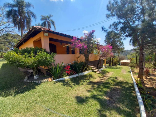 Imagem 4 de 14 de 6.000 M², Casa Sede E De Caseiro, Área De Lazer Com Piscina!