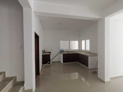 Imagen 5 de 12 de Venta De Casa Con Alberca, Tequesquitengo, Morelos...clave 3420