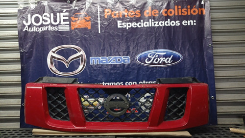 Parrilla Nissan Titan 2010-14