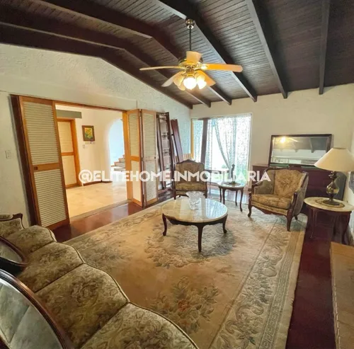 Casa En Venta En La Lagunita