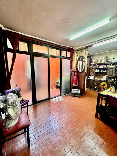 Oportunidad, Ph De 3 Ambientes + Patio, Sin Expensas
