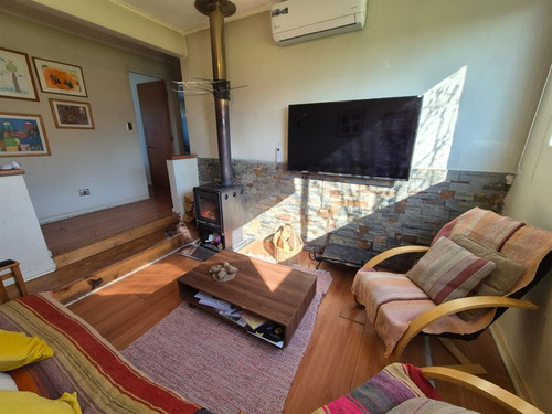 Casa En Venta De 6 Dorm. En Pelarco