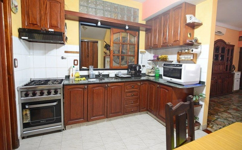Imagen 6 de 24 de Casa 6 Ambientes Venta Villa Pueyrredón