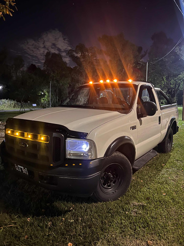 Ford F-100 3.9 Cab. Simple Xl Plus Mp3+4x2