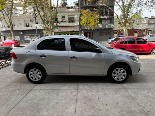 Volkswagen Voyage 1.6 Comfortline 101cv