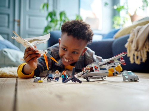 Imagen 6 de 7 de Lego Jurassic World- Emboscada Aérea Del Quetzalcoatlu 76947