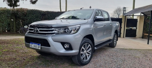 Imagen 1 de 13 de Toyota Hilux 2018 2.8 Cd Srv 177cv 4x2 At