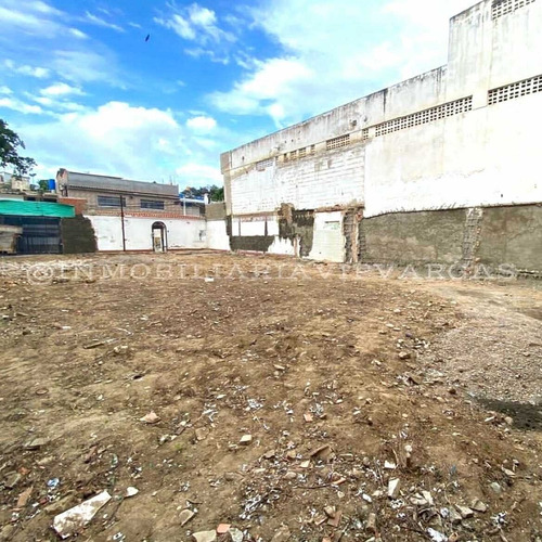 Se Vende Terreno En La Calle Tacagua Catia La Mar Estado La Guaira Ref 006 - 310