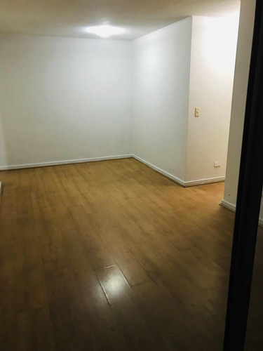 Vendo Depto. A Pasos Del Metro (p.24 1/2 Gran Avenida)