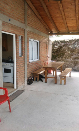 Fdo. De Comercio Con Inmueble Incluído! Complejo De 6 Cabañas Con Estacionamiento A 200 Mts Del Río!