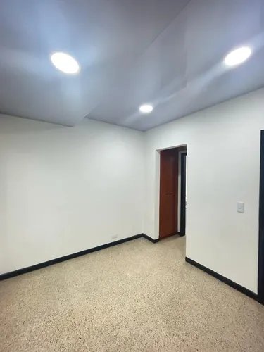 Oficina En Arriendo En Boston. Cod A15994