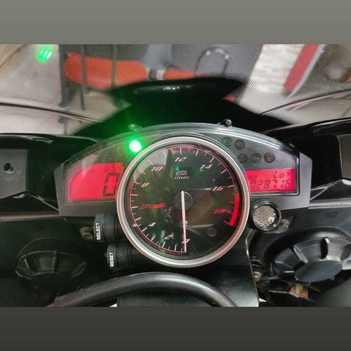 Yamaha R6