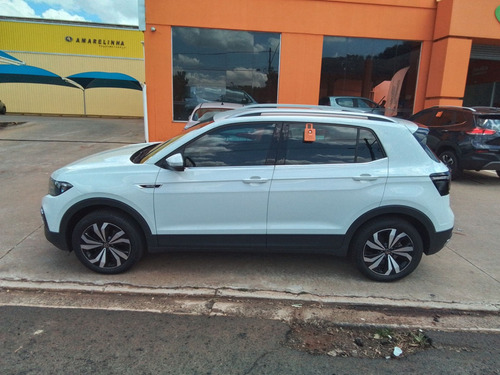 Volkswagen T-Cross 1.4 250 TSI TOTAL FLEX HIGHLINE AUTOMÁTICO