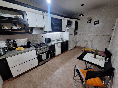 Venta Casa 3 Dormitorios Villa Bosch Cochera Terraza