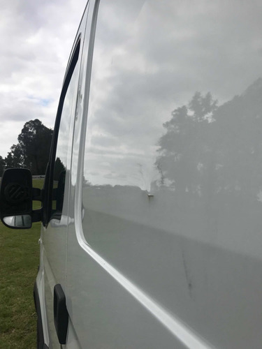 Imagen 6 de 10 de Renault Master 2011 2.5 Ph3 Dci120 L1h1 Pkel Furgon Corto