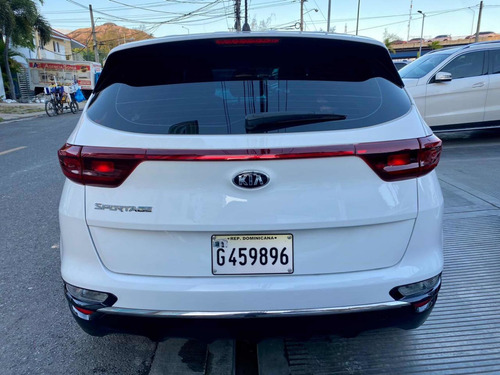 Imagen 8 de 13 de Kia Sportage Americano 2020