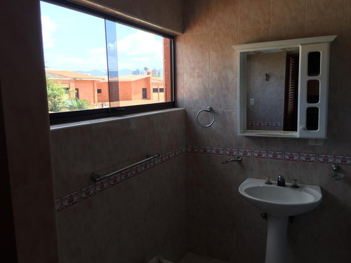 Imagen 5 de 30 de Maria Eugenia Blanco Vende Townhouse En Tazajal, Naguanagua 422415