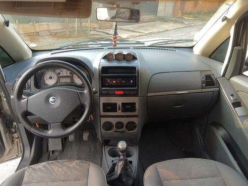 Imagem 6 de 11 de Fiat Idea Adventure 1.8 Mpi 8v Flex, Dqo4659